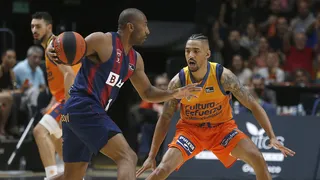 Baskonia golpea primero en Valencia en el playoff ACB