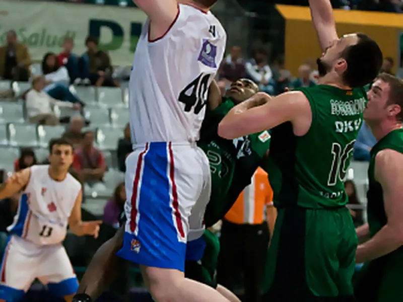 Paul Davis se decide por Cajasol
