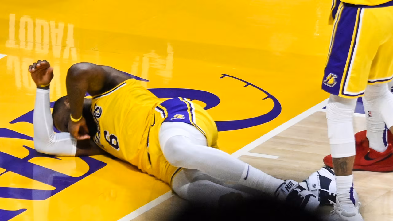 LeBron James, el favorito de la NBA para ganar el torneo de flopping