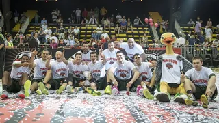 Sam Clancy se disfraza de MVP y deja a Trifón Poch sin su primer título en Argentina