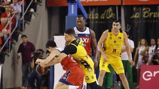 Santi Yusta, Giorgi Shermadini y la segunda unidad se lucen ante Baxi Manresa (61-81)