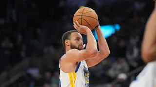 Llegó la noche de la Magia en Orlando: Un ícono de la NBA escala posiciones históricas en un partido crucial. ¿De quién se trata?