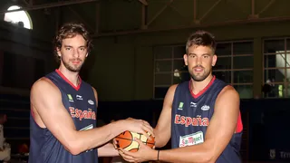 Marc Gasol ya entrena con el FC Barcelona Regal: “Es un orgullo entrenar con el mejor equipo de Europa”. Pau se incorporará esta semana