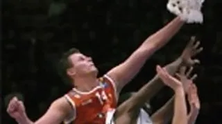 Aaron Molnar, un 5 canadiense de 2.11 para Gijón