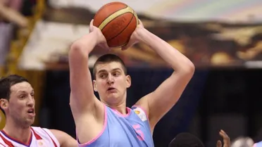 Nikola Jokic promedia 30 de valoración en Liga Adriática ¡Con sólo 19 años!