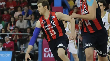 Caja Laboral vence al Real Madrid en la tarde del record, en un thriller cuyo destino estuvo en la mano de Llull (67-66)