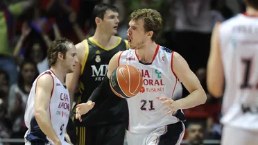 El Real Madrid otra vez no supo matar y Splitter levanta al Caja Laboral hacia la segunda victoria (85-80)