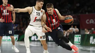 El mejor Vanja Marinkovic acerca a Baskonia al liderato de Euroliga