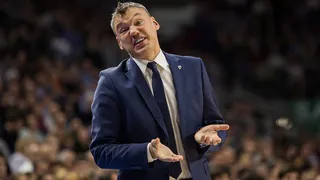 Sarunas Jasikevicius, el entrenador que sufre igual que cuando era jugador