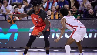 Baxi Manresa ya sabe lo que es sufrir en Granada… ganando (84-87)