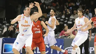 España 2014 pone contra las cuerdas a Argentina (81-76)