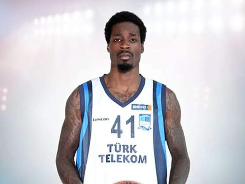 Vasileiadis apoya a los MIB en la jornada sin twitter. Ataman, nuevo seleccionador