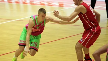 Oficial: Ognjen Jaramaz ficha por San Pablo Burgos y Thomas Schreiner sale