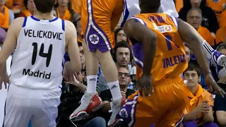 Eurobasket Lituania 2011. Ayuda a Scariolo (II). Elige a los escoltas y aleros. ¿Quién sustituirá a Mumbrú? ¿Habrá caras nuevas? ¿Suárez, Claver o los dos?