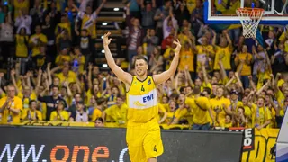Artland Dragons da la sorpresa al vencer a Brose Baskets en Alemania