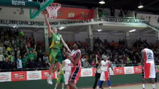 Liga Turca (Playoffs Cuartos): Fenerbahce, Efes Pilsen y Galatasaray ya están es semifinales. Olin Edirne se lo pone difícil a Banvit