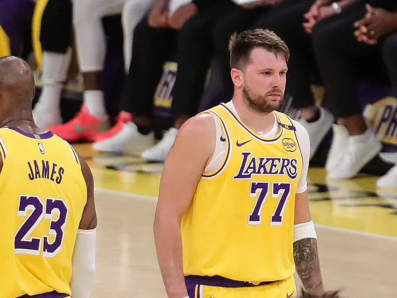 Luka Doncic rompe el silencio sobre la salida de LeBron James de los Lakers