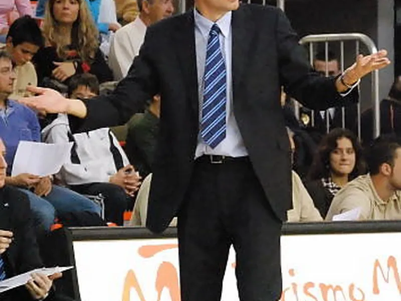 Euroleague 2010-11: Guía de Rivales – Efes Pilsen