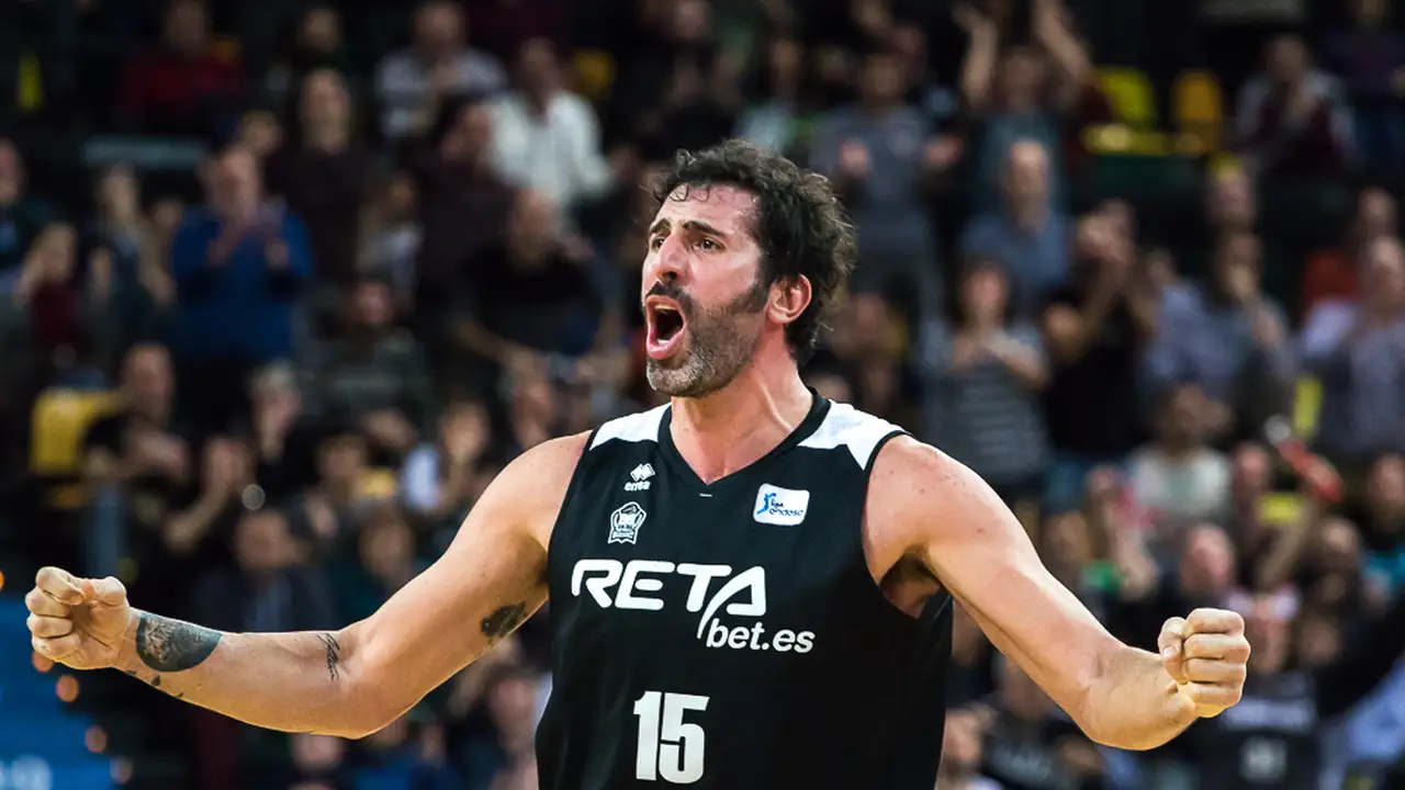 Alex Mumbrú cerca de ser el entrenador de RETAbet Bilbao Basket ¿riesgo o necesidad?