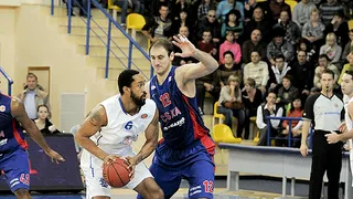 Ya pisan los líderes: Khimki, CSKA, Unics y Lokomotiv toman las riendas de sus grupos