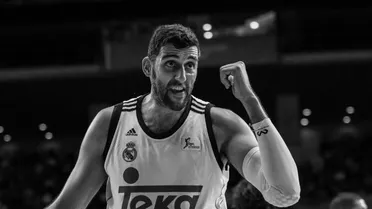 Rudy Fernández y Bourousis motores del Madrid en la victoria ante el Efes (90-70)
