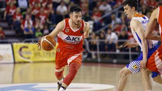 Melilla, Oviedo y Prat, sólidos; Coruña recupera factor cancha ante Manresa