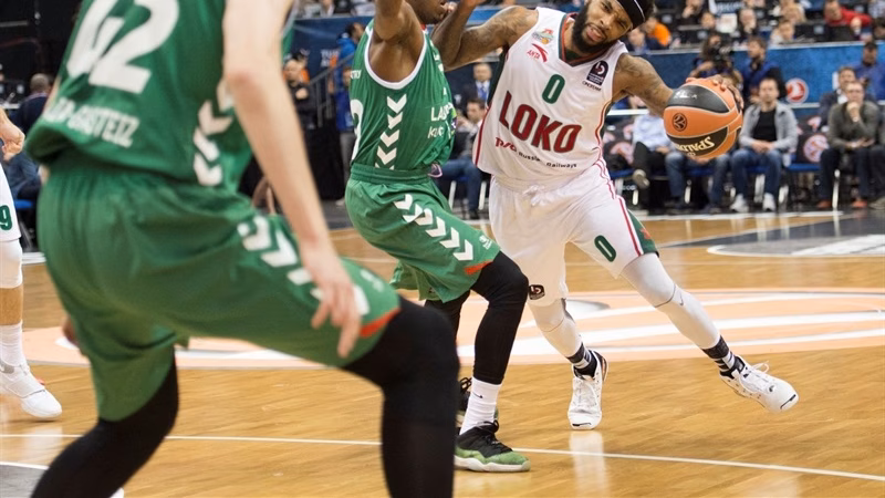 La afición del Baskonia no puede ayudar a los suyos a ganar el partido menos apetecible