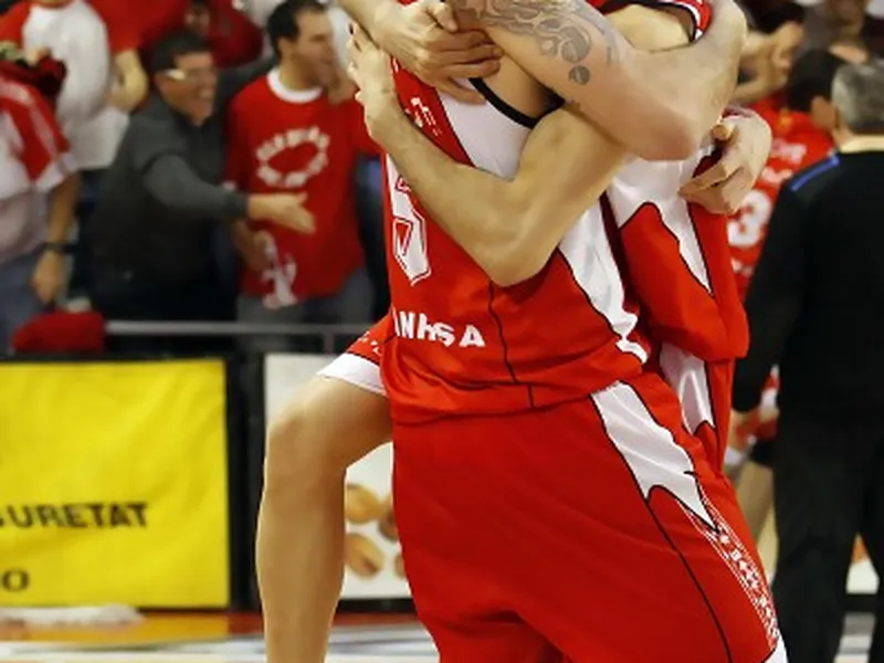El Assignia Manresa se lleva un partido con un final de <i>thriller</i> (72-70)