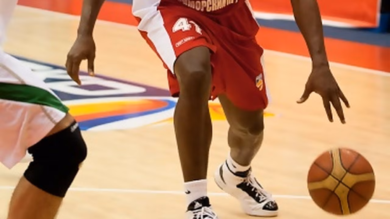 Liga rusa (J2 y 3): increíble actuación de Cuthbert Victor, ¡46 de valoración!; una de cal y otra de arena para el Lokomotiv de Chalmers y Massey; UNICS sigue fuerte guiado por sus americanos