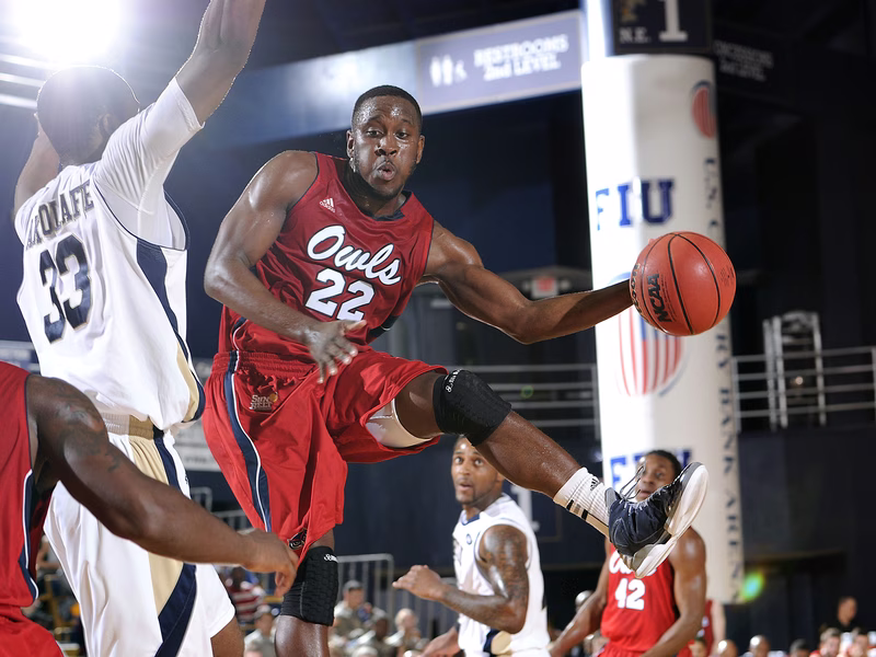 Greg Gantt refuerzo de calidad para Palencia. Geramipoor, llega al COB