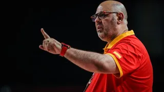 Lucas Mondelo deja de ser seleccionador femenino