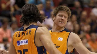 Loncar, Sato y Harangody someten a Baloncesto Sevilla