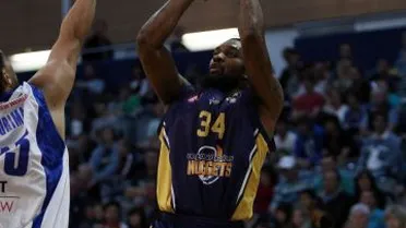 Akeem Wright será el 2º americano del CB Valladolid y De La Fuente dice no