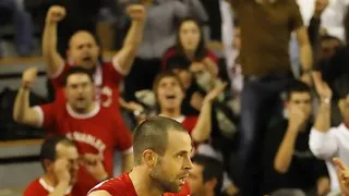 El Assignia Manresa se aferra al Nou Congost para seguir vivo (74-66)