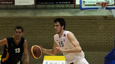 Albert Homs, fichaje de futuro para el Rio Natura Monbus. Primera estación: Peixe Galego