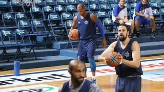 Vuelta temporal a casa: Germán Gabriel viaja a España para tratarse una lesión de codo