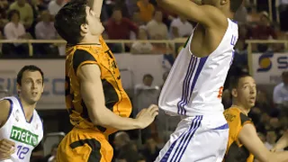 Kennedy Winston no jugará en Valencia; se sigue buscando alero