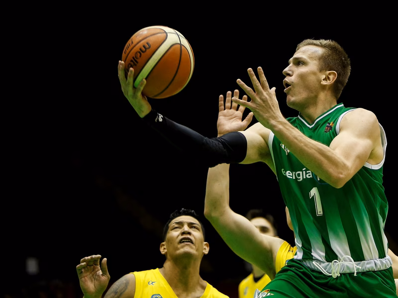 LEB Oro J27: Oviedo, Bilbao y Melilla aprietan a un Betis que no falla