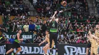 Tomic y Ribas, dos ex que se vengan en el derbi catalán