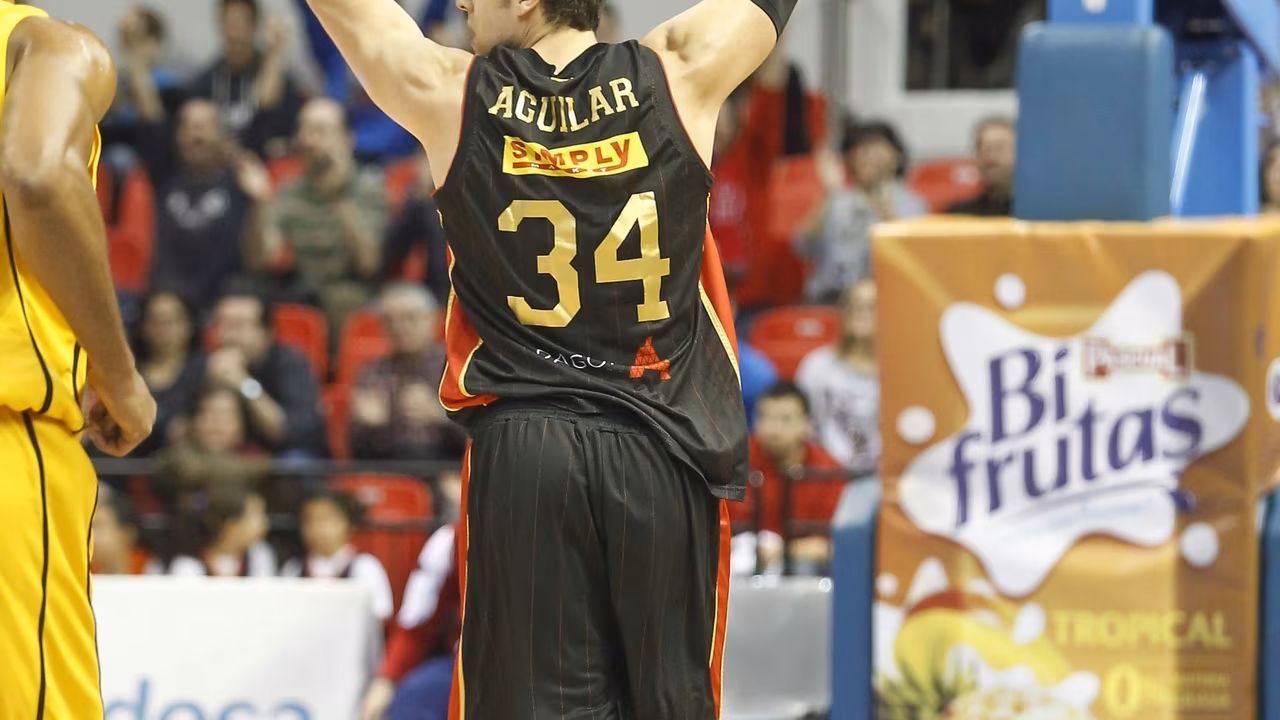 Pablo Aguilar completa el juego interior de Valencia Basket