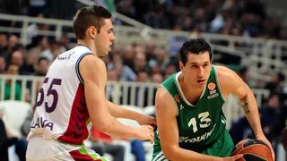 Laboral Kutxa resurge en el OAKA, Mirotic y Dragic (MVP) guían a Madrid y Unicaja
