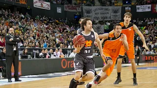 Raül López y Roger Grimau se unen a Mumbrú para abanderar el Bilbao Basket