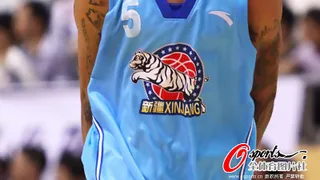 Otras Ligas: Xinjiang y Guandong igualan a 1 en las series finales de la Liga China. Douby se va hasta los 53 puntos en el primer encuentro. Piratas de Quebradillas sigue líder en Puerto Rico