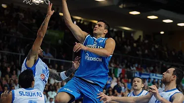 Belinelli lidera a una Italia que enamora. Finlandia congela a Rusia