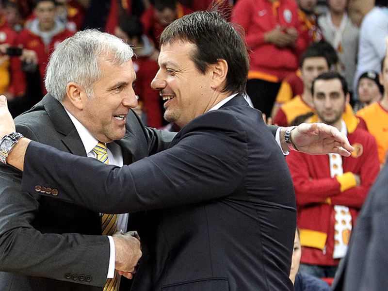 Ataman puede con el Fenerbahce de Obradovic. Dixon, el pequeño líder de Karsiyaka