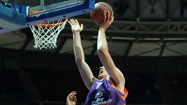 El futuro de Kosta Perovic pasa por el Caja Laboral