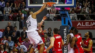 Un gigante viene a vernos (70-85)