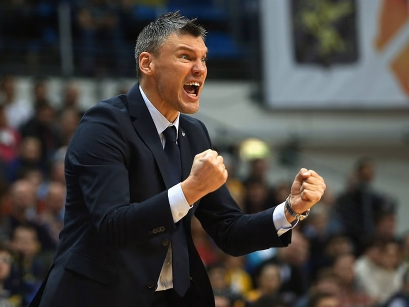Sarunas Jasikevicius se postula al banquillo azulgrana ante el posible adiós de Pascual
