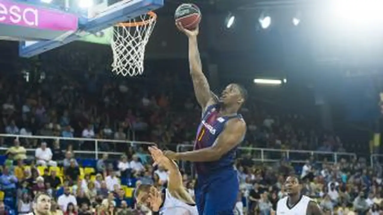 Plácida mañana de baloncesto para un Barça Lassa iluminado