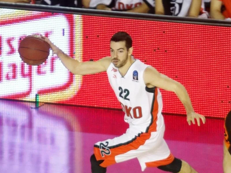 Zoco europeo: Taylor Rochestie deja Lokomotiv Kuban; Cakarun, de vuelta a Eslovenia